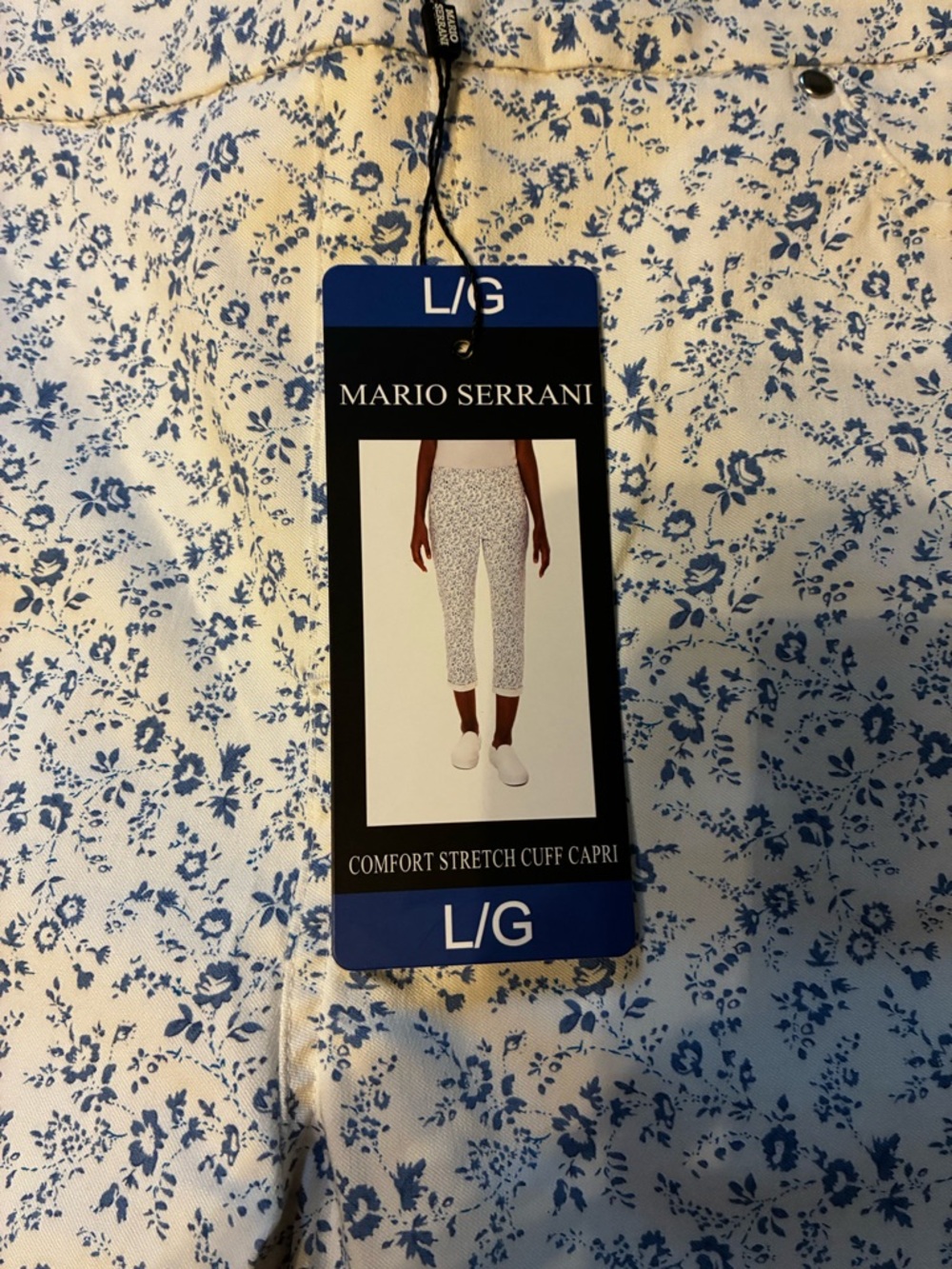 Mario Serrani Blue and White Floral Capri Pants